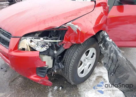 2010 Toyota Rav4 z USA, uszkodzony, nr VIN JTMBF4DVXAD029942